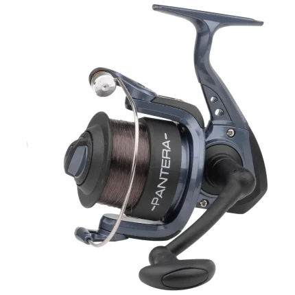 Spole komplektā ar jau uztītu kvalitatīvu monofīlo auklu 0.24mm 150 metri. Spole piemērota fīdermakšķerēšanai.